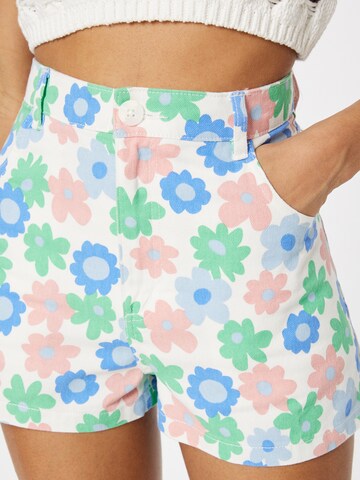 Monki Regular Shorts in Blau