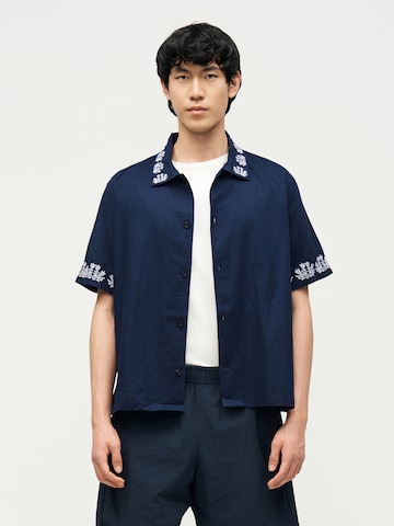 Comfort Fit Cămașă de la GAP pe albastru: față