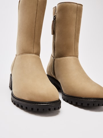 NINE TO FIVE Boots 'Malá' in Beige