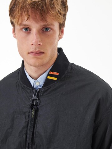 Barbour Jacke 'Flight' in Schwarz