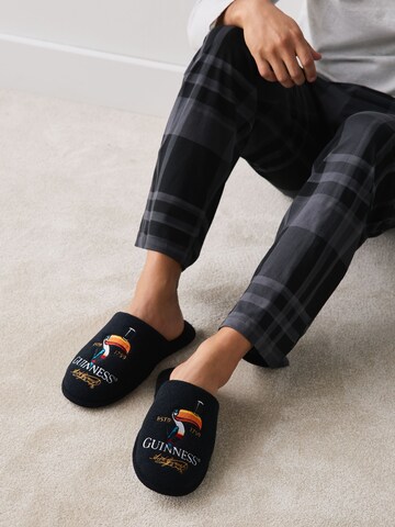 Next Huisschoen 'Guinness' in Zwart