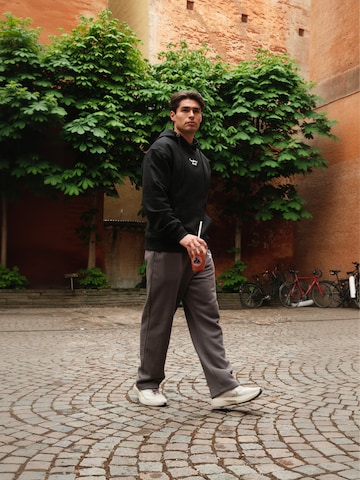 Pull-over ' Apres ' Toujours Actif en noir