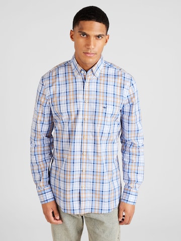 Coupe regular Chemise FYNCH-HATTON en bleu : devant