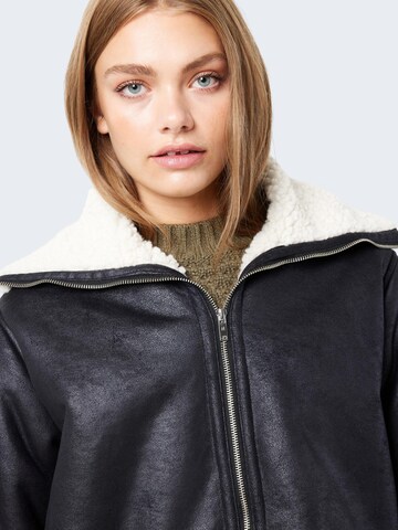 Veste mi-saison 'Hailey' Noisy may en noir