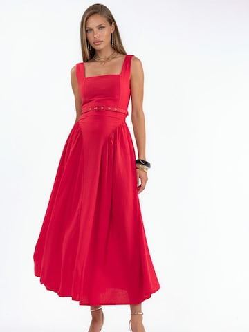 Busem Dress in Red: front