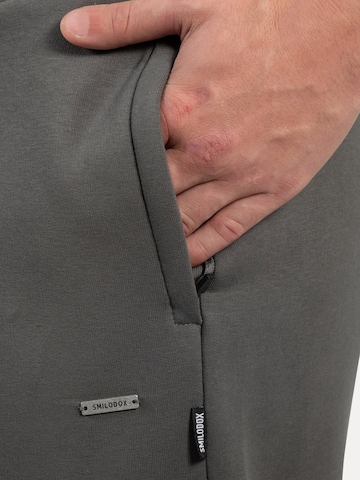 Smilodox Regular Brayan Casual Baggy Pants in Grau