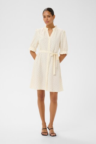 Robe 'Agitta' Kaffe en blanc