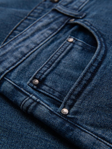 Ombre Tapered Jeans in Blue