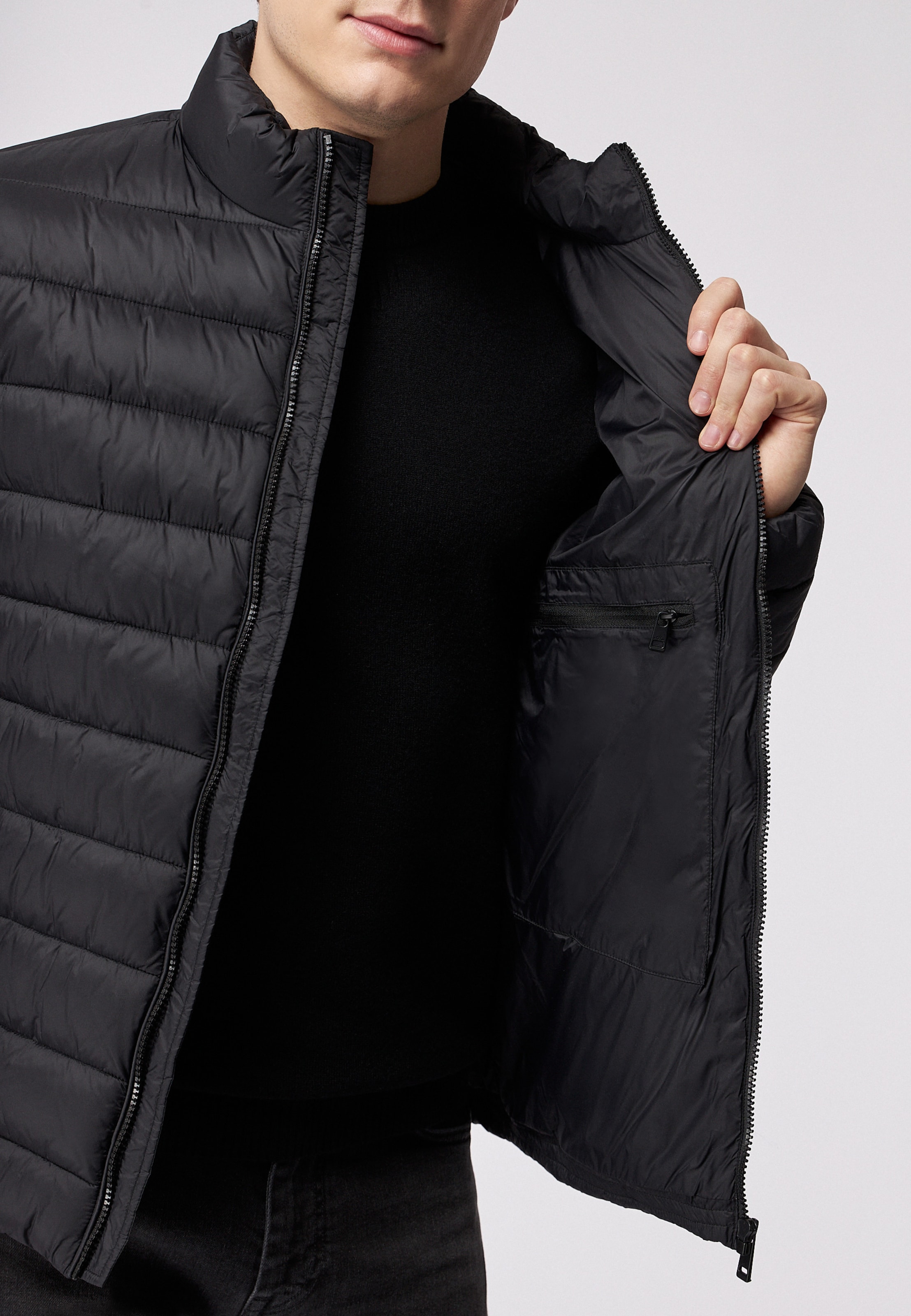 ROY ROBSON Between Season Jacket in Black ABOUT YOU