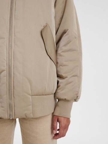 EDITED Jacke 'Nikita' (GRS) in Beige