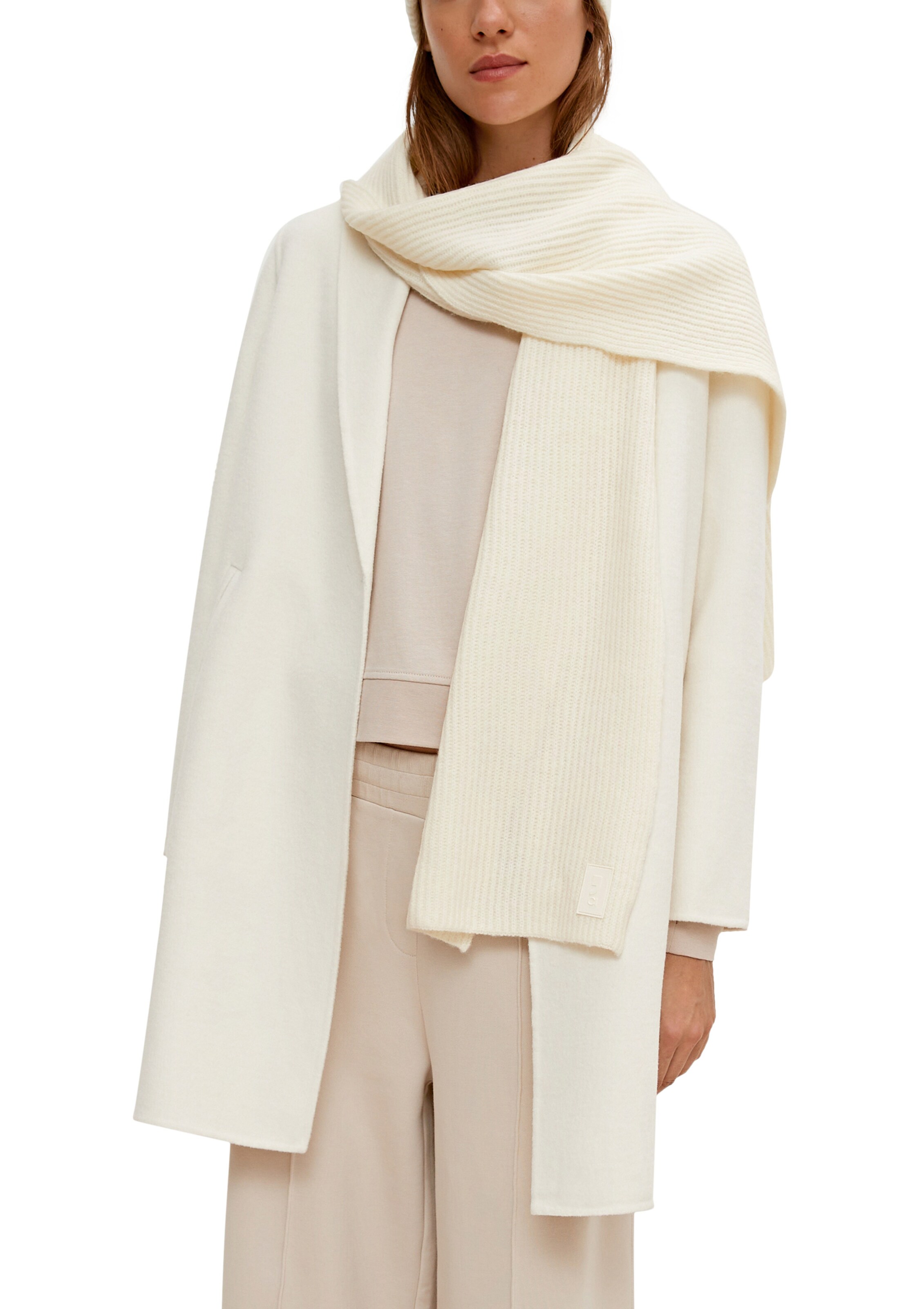 comma casual identity Scarf in White: front