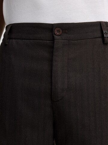 STRELLSON Regular Trousers in Brown