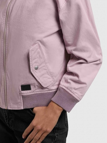 khujo - Chaqueta de entretiempo 'Inie' en lila