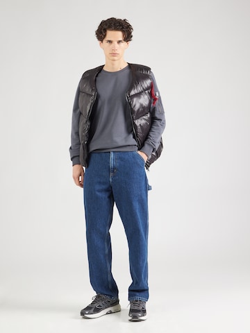 ALPHA INDUSTRIES Sweatshirt in Grau