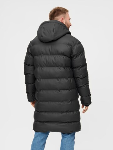 Derbe Winterjacke 'Interholm' in Schwarz