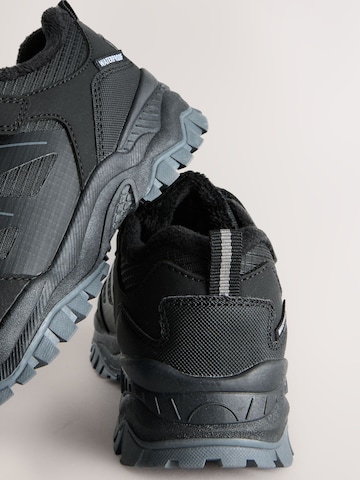 Next Sneakers i sort