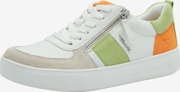 Baskets basses Tamaris en vert : devant
