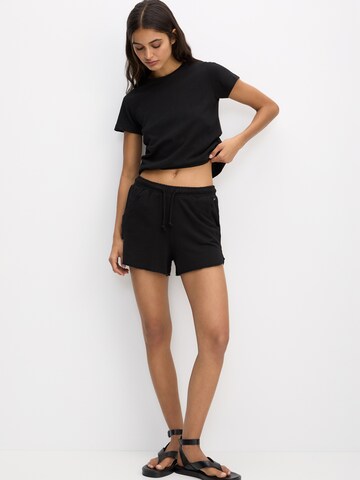 Shorty di Pull&Bear in nero