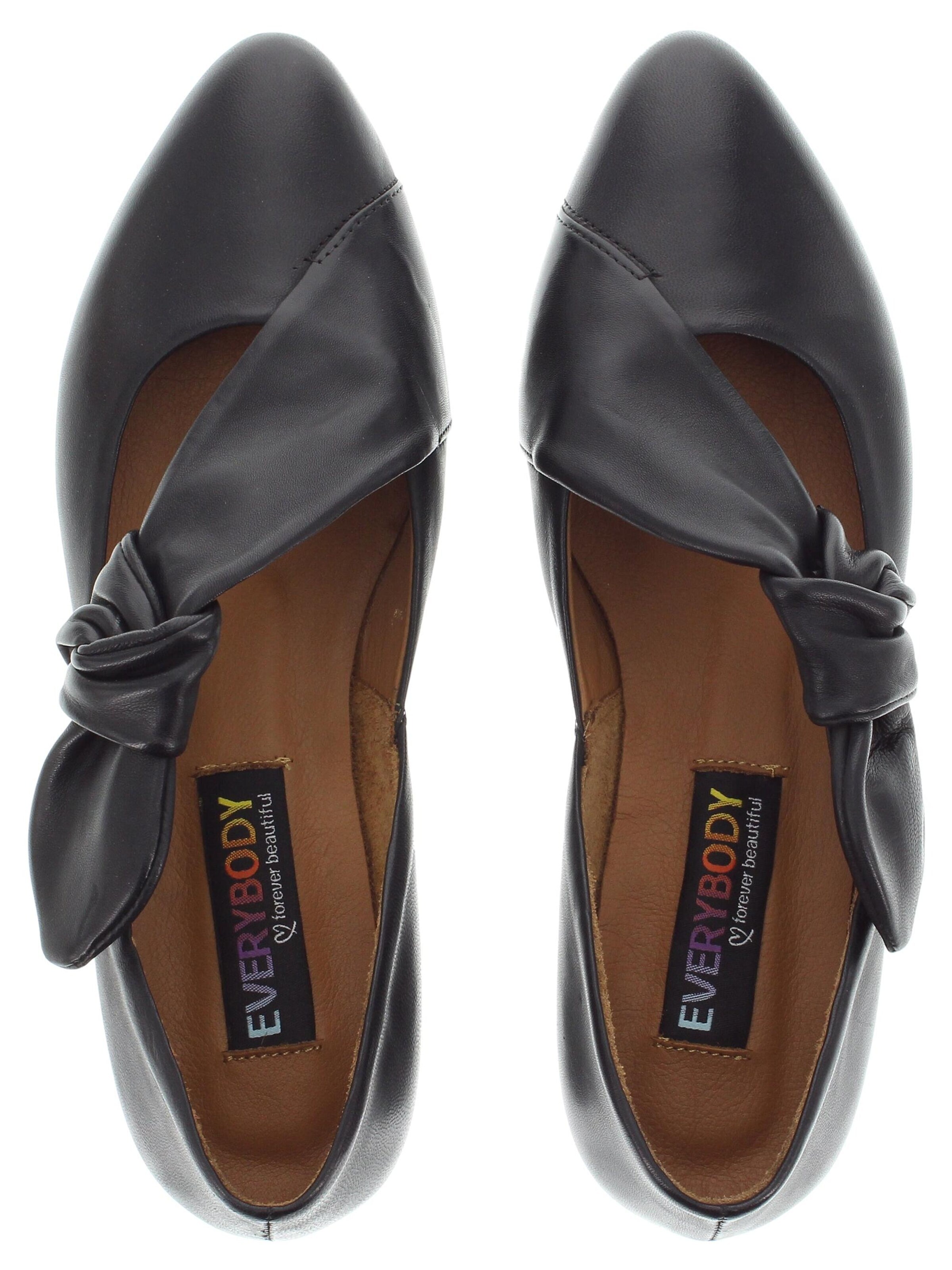 Everybody Ballet Flats with Strap 'BULBOLA - schicker Ballerina' in Black