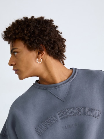 Bluză de molton 'Open Edge' de la ALPHA INDUSTRIES pe gri