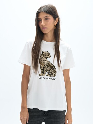 Lola Casademunt - Camiseta en blanco: frente