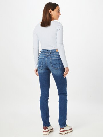 QS Slimfit Jeans 'Catie' i blå