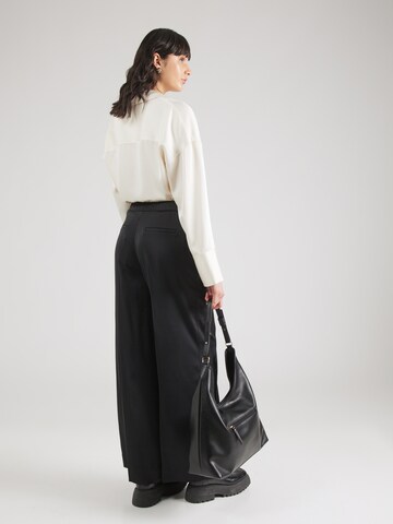 Calvin Klein Wide leg Trousers with creases in Black