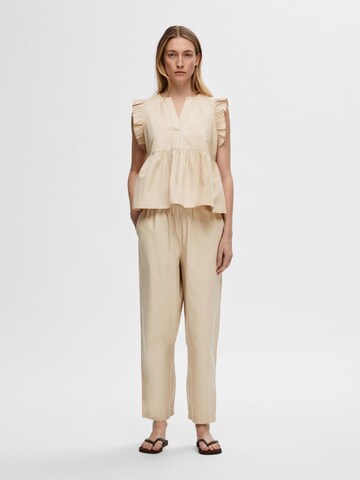 SELECTED FEMME Regular Trousers in Beige