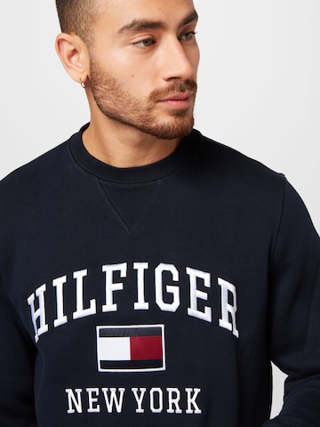 Bluză de molton de la TOMMY HILFIGER pe albastru