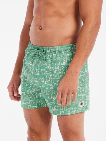 PROTEST Badeshorts 'PRTTifton' in Grün