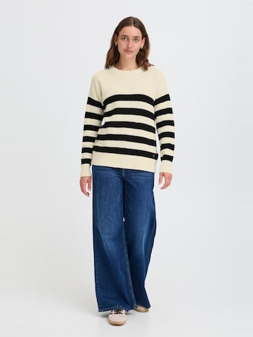 Pull-over ' OXKAVINA ' Oxmo en blanc