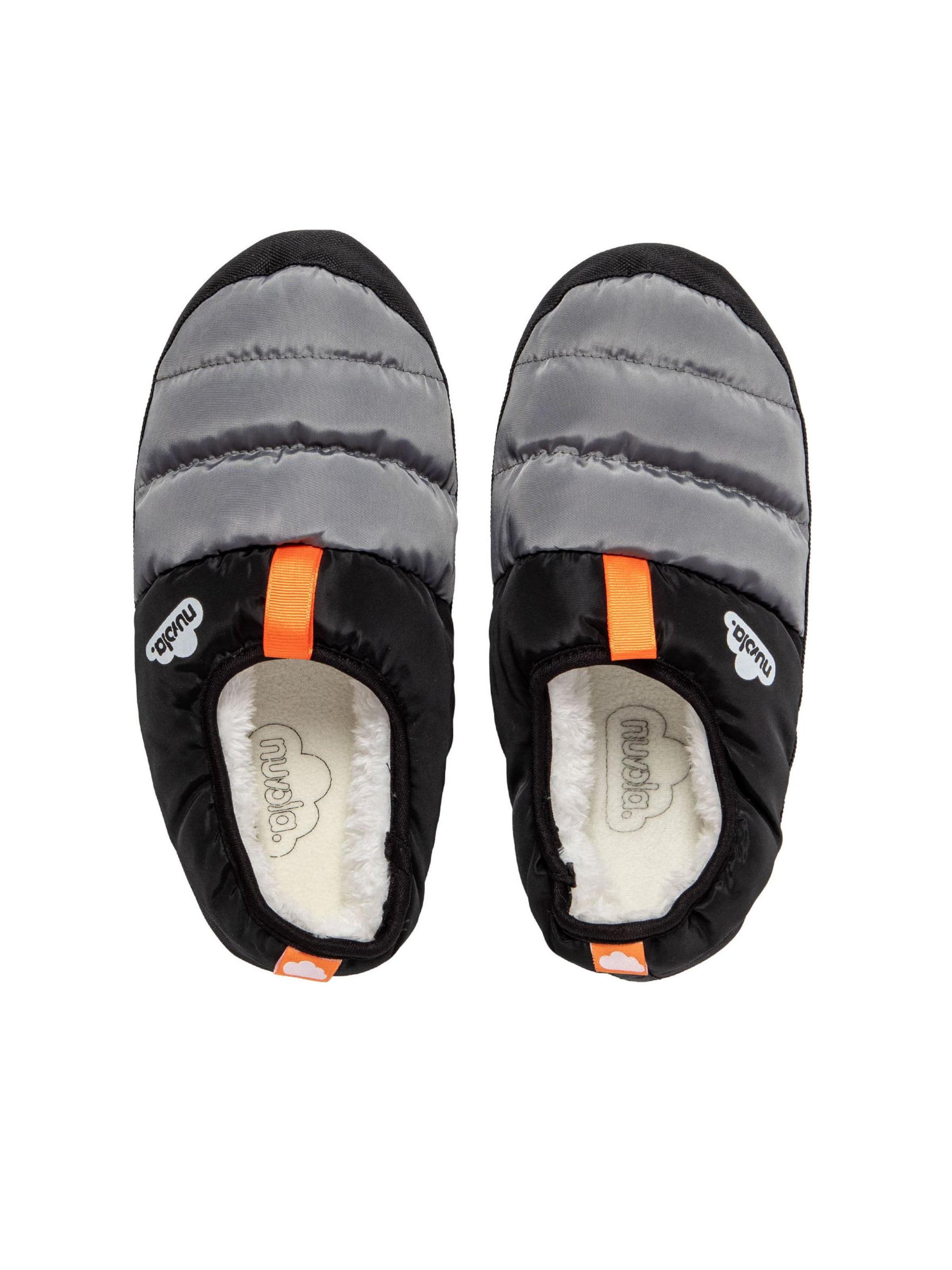 Ciabatta 'Classic Shades' di Nuvola. in nero