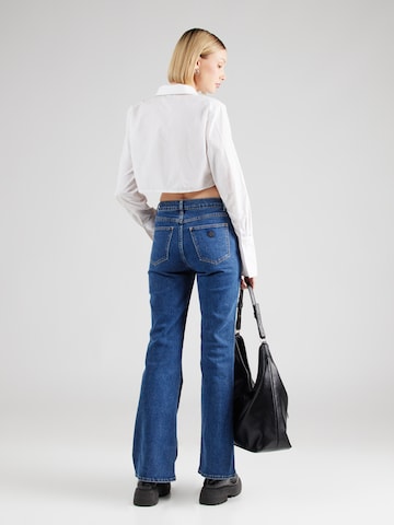 Abrand Boot cut Jeans '95 BELLA' in Blue