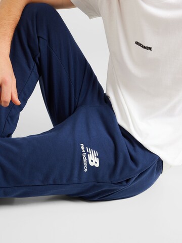 new balance Дънки Tapered Leg Панталон 'Essentials' в синьо