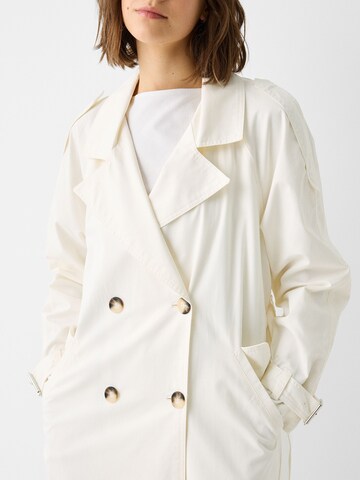 Manteau mi-saison Bershka en blanc