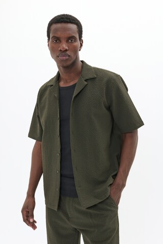 Matinique Regular fit Overhemd 'Klampo' in Groen: voorkant