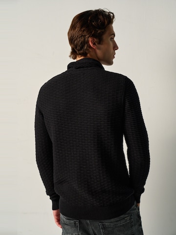 KOROSHI - Jersey en negro