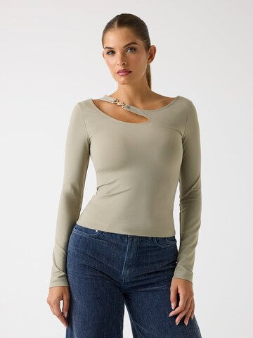 GUESS Shirt in Green: front