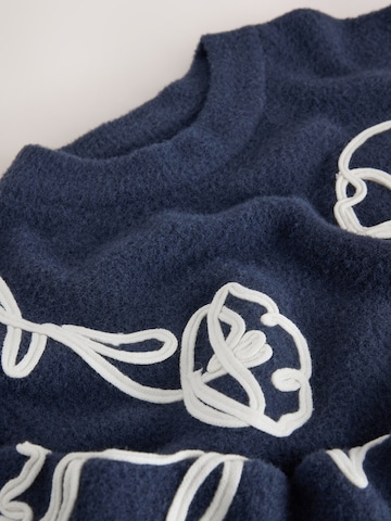 Next Pulóver - kék