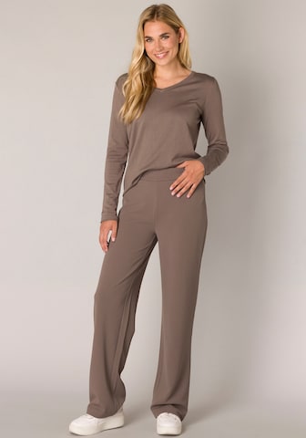 BASE LEVEL Regular Pants in Grey