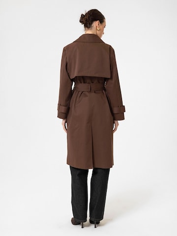 Antioch Between-seasons coat 'Sullivan' in Brown