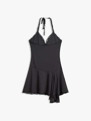 Bershka Sukienka w kolorze czarny
