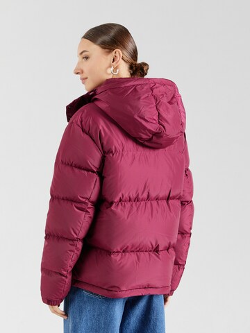 Tommy Jeans Zimní bunda 'ALASKA' – červená