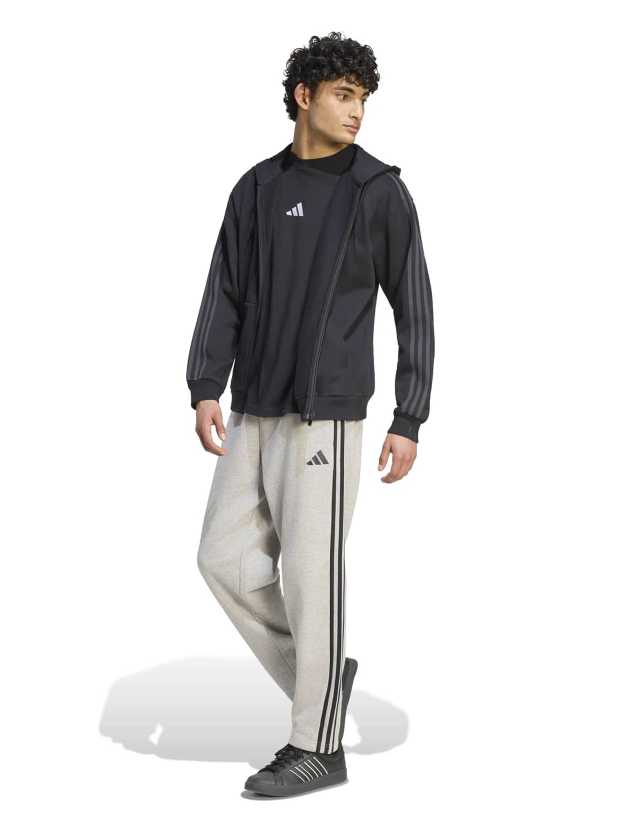 ADIDAS SPORTSWEAR - Casaco de treino em moletão em preto