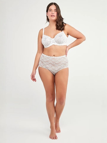 Penti Balkonetka Biustonosz 'BHs & Bralettes' w kolorze biały