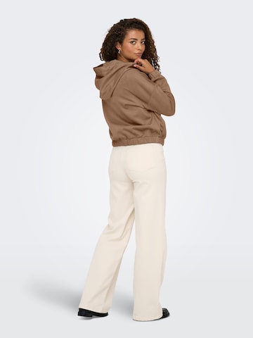ONLY Jacke 'ONLKENZIE-STINA' in Braun