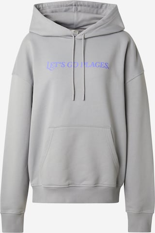 ABOUT YOU x Laura Giurcanu Collegepaita värissä harmaa: etupuoli