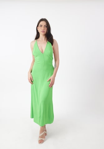 Elara Jurk in Groen: voorkant