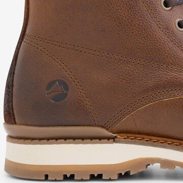 Travelin Lace-Up Boots in Brown