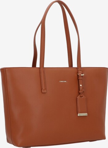 Calvin Klein Torba shopper 'Must' w kolorze brązowy
